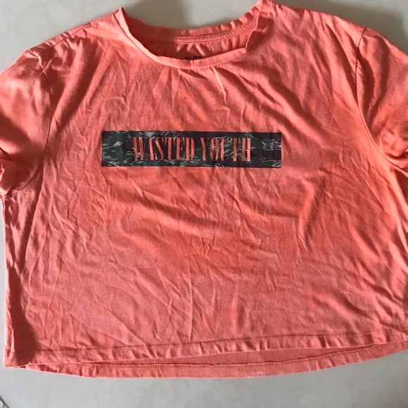 Women’s Cropped Tie dye Tshirt - Picture 2 of 14